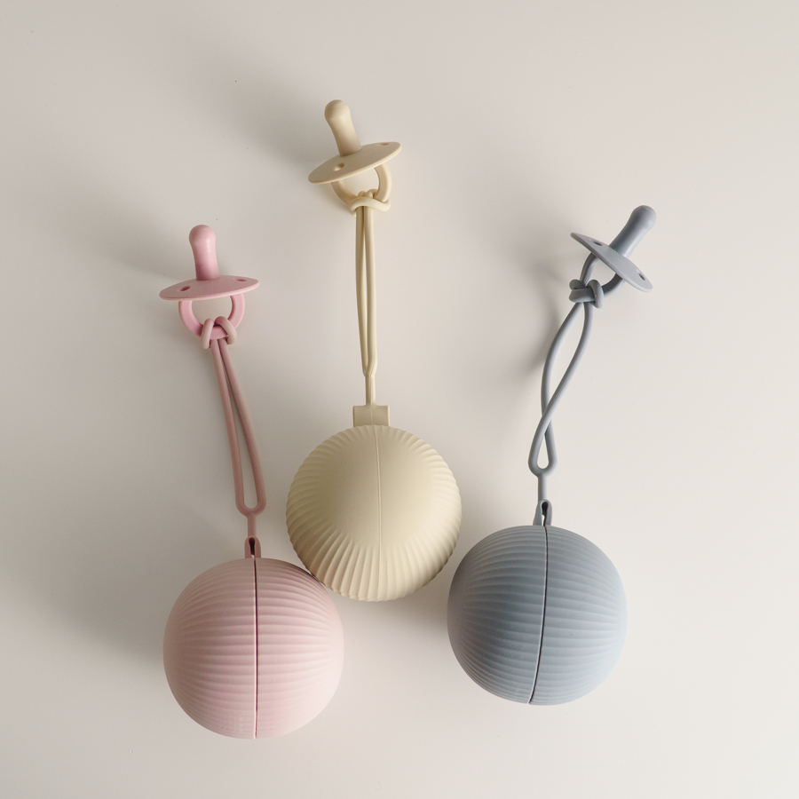 New Baby Pacifier Holder BPA F - огляд і ціна Baby Products Nipples