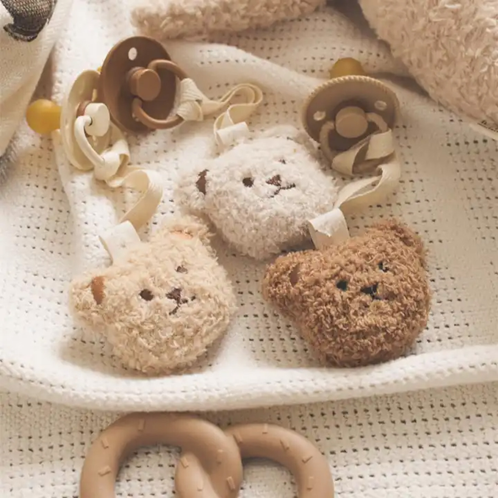 Fashion Teddy Pacifier Holder  - огляд і ціна Baby Products Nipples